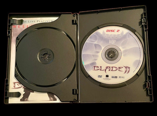 Blade II • 2002 •Wesley Snipes • DVD 2 Disc Edition EUC